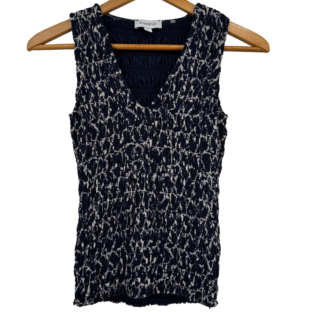 Evereve Womens Smocked Tank Top Navy White Abstract V-Neck Stretch XS Coastal